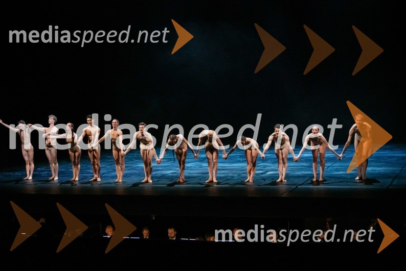 Svatba & posvetitev pomladi, premiera baleta Edwarda Cluga