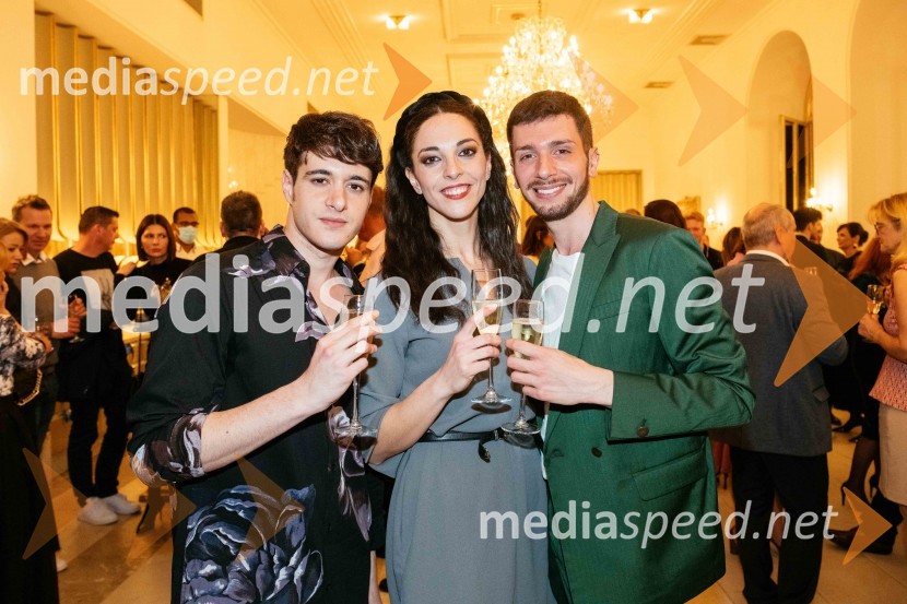  Andrea Schifano, baletni plesalec;  Beatrice Bartolomei, baletna plesalka;  Lucio Mautone, baletni plesalecSvatba & posvetitev pomladi, premiera baleta Edwarda Cluga