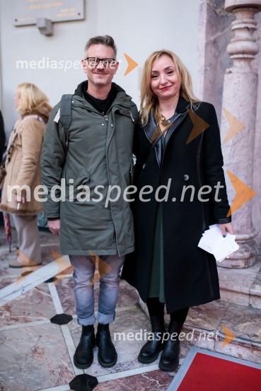  Tibor Mihelič Syed, direktor, Slovensko mladinsko gledališče;  Tina Dobnik, producentka MASKASklepna slovesnost 52. tedna slovenske drame