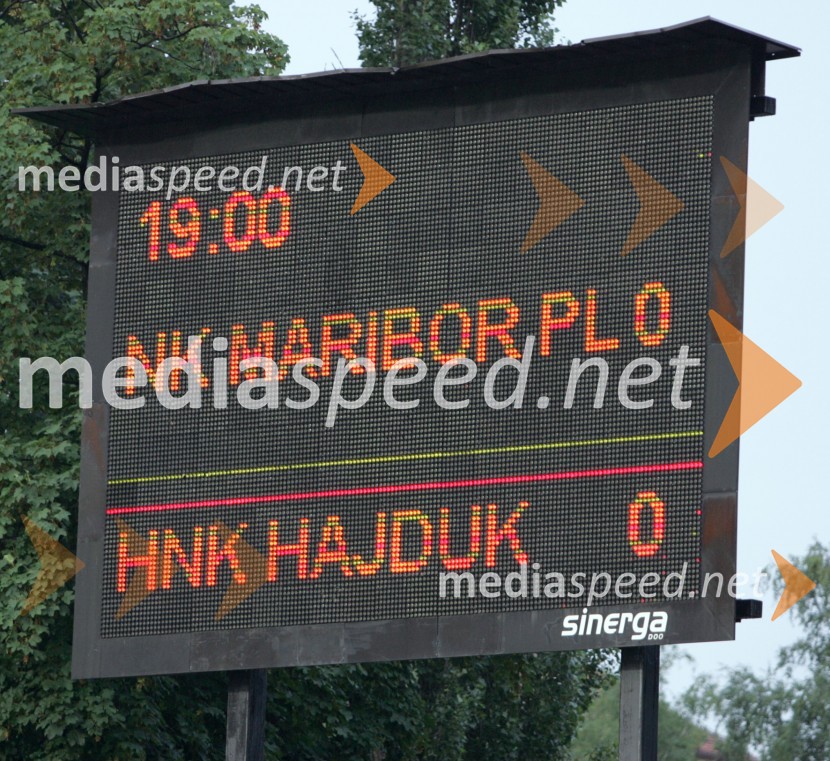 Tabla z rezultatom po 19.minutah igre, ko je svojih zadnjih 19 minut odigral Stipe BalajičStipe Balajič poslovilna tekma