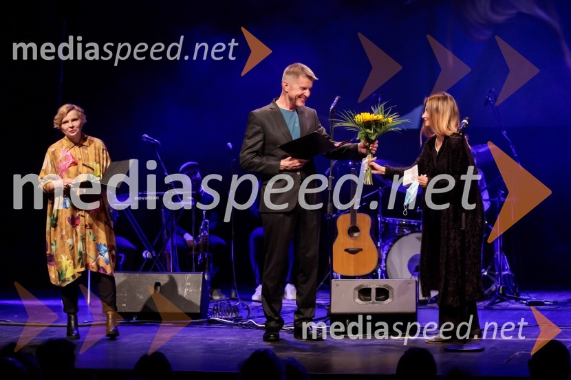  Vesna  Slapar, igralka;  Borut  Veselko, igralec;  ... Sklepna slovesnost 52. tedna slovenske drame