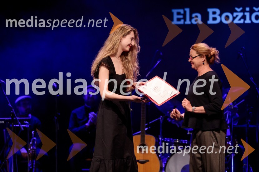  Ela Božič, dramaturginja;  Vesna  Jevnikar, igralkaSklepna slovesnost 52. tedna slovenske drame