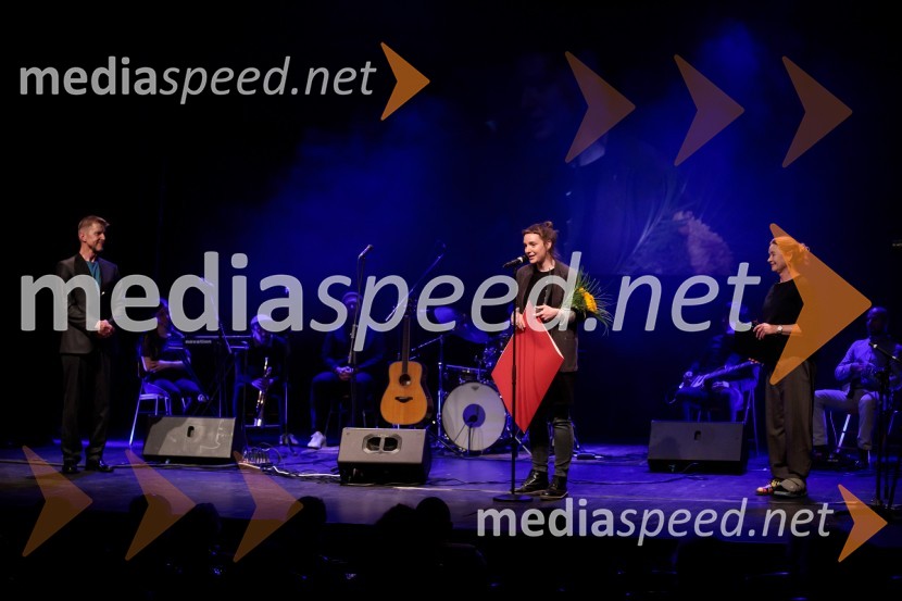  Borut  Veselko, igralec;  Katarina Morano, režiserka, dramaturginja;  Vesna  Jevnikar, igralkaSklepna slovesnost 52. tedna slovenske drame