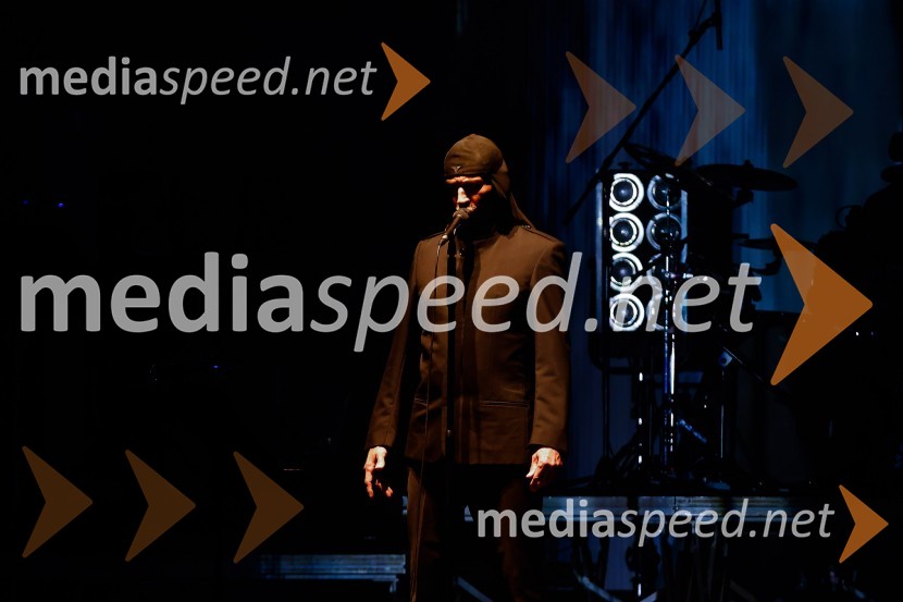  Milan Fras, vokal, skupina LaibachLaibach: Mi smo narod, koncert