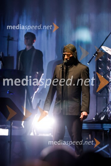  Milan Fras, vokal, skupina LaibachLaibach: Mi smo narod, koncert