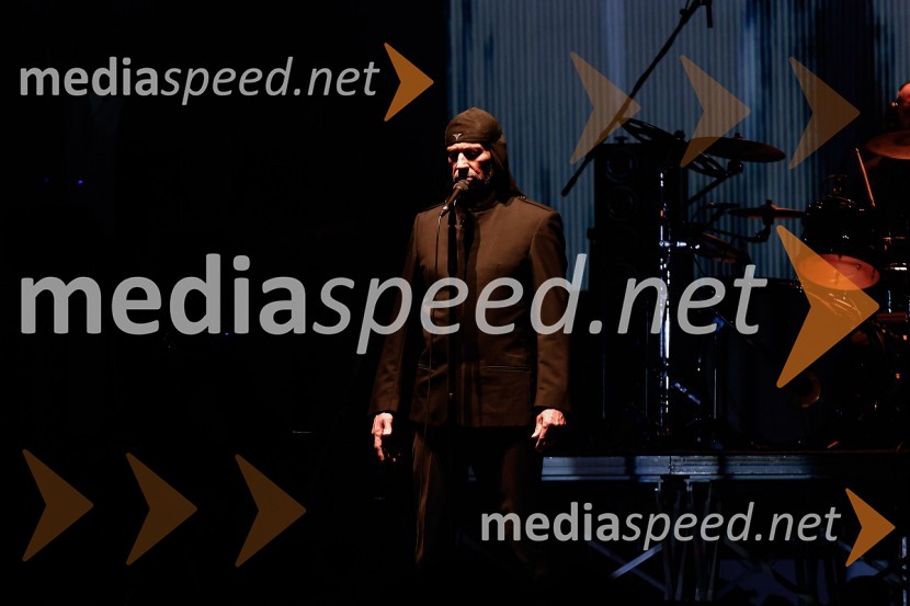  Milan Fras, vokal, skupina LaibachLaibach: Mi smo narod, koncert