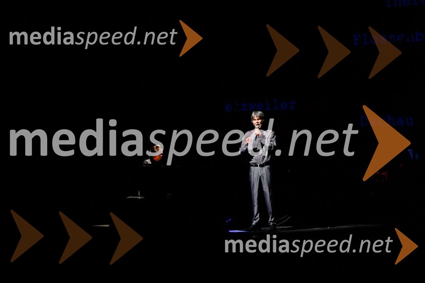 izr. prof. Cveto Kobal, flavtist in pedagogLaibach: Mi smo narod, koncert