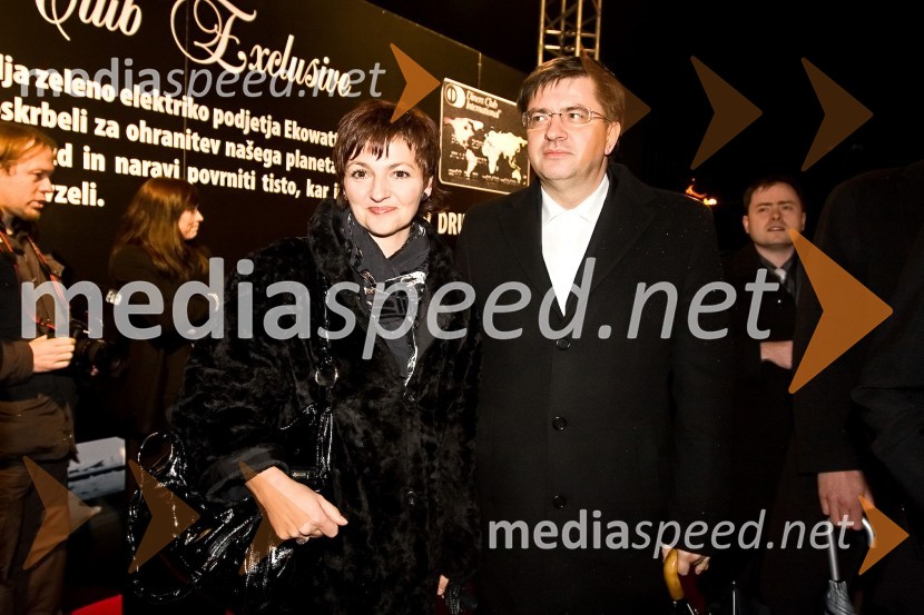Maja Makovec Brenčič, predsednica Društva za marketing Slovenije in ...Al Gore v Sloveniji na zabavi Diners Black Card