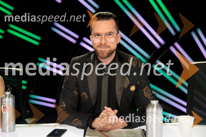  Andrej Škufca, štirikratni svetovni plesni prvak in plesni sodnikZnan obraz ima svoj glas, 6. oddaja