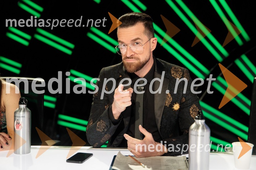  Andrej Škufca, štirikratni svetovni plesni prvak in plesni sodnikZnan obraz ima svoj glas, 6. oddaja