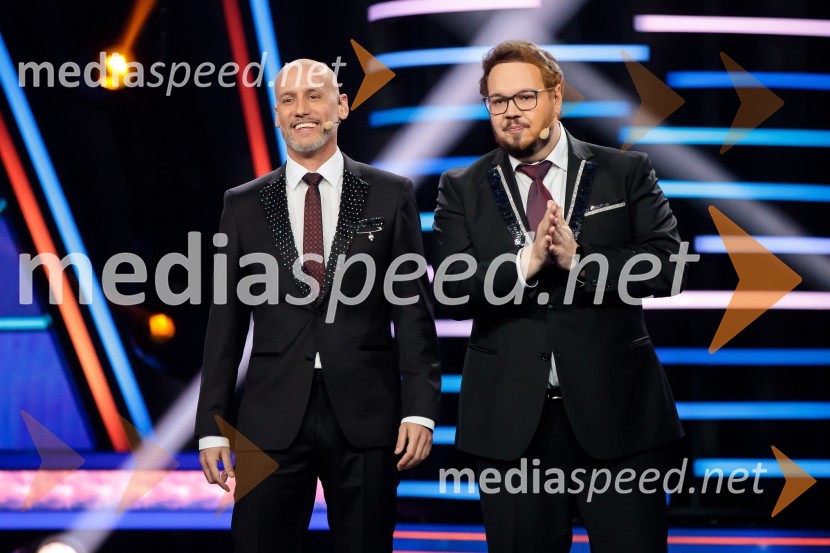  Peter Poles, televizijski voditelj;  Sašo Stare, stand up komik, voditeljZnan obraz ima svoj glas, 6. oddaja