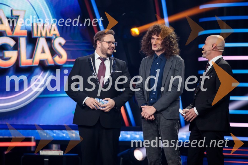  Sašo Stare, stand up komik, voditelj;  Mario Pešić, pevec, skupina The Sticky Licks;  Peter Poles, televizijski voditeljZnan obraz ima svoj glas, 6. oddaja