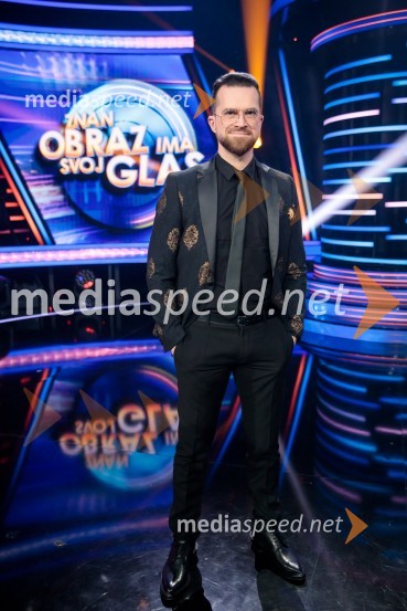  Andrej Škufca, štirikratni svetovni plesni prvak in plesni sodnikZnan obraz ima svoj glas, 6. oddaja