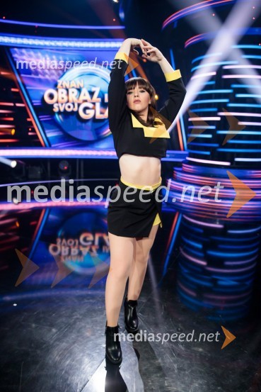  Adrijana Kamnik, pevkaZnan obraz ima svoj glas, 6. oddaja