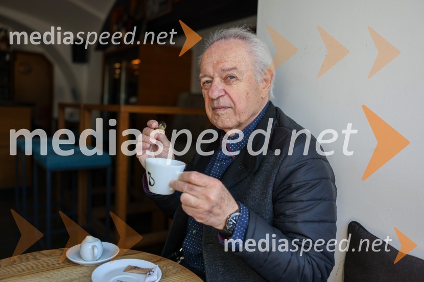  Alfi Nipič, pevecAlfi Nipič in njegov Maribor