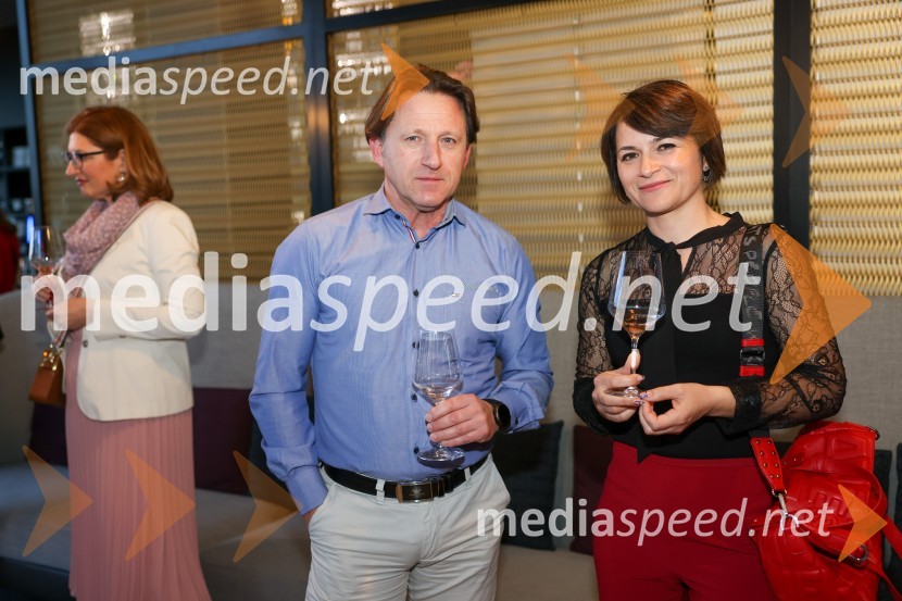  Aleš Kobav, E-navtika, spletni časopis;  Barbara Ban20. obletnica predstavništva Hrvaške turistične skupnosti v Sloveniji