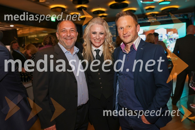  ... ; mag. Metka  Bradetić, direktorica Hrvaške turistične skupnosti v Sloveniji;  Klemen Hren, avtokampi.si20. obletnica predstavništva Hrvaške turistične skupnosti v Sloveniji