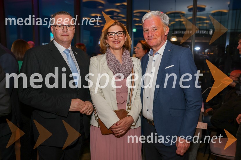  Kristjan  Staničić, direktor Hrvaške turistične zveze;  ... ;  ... 20. obletnica predstavništva Hrvaške turistične skupnosti v Sloveniji