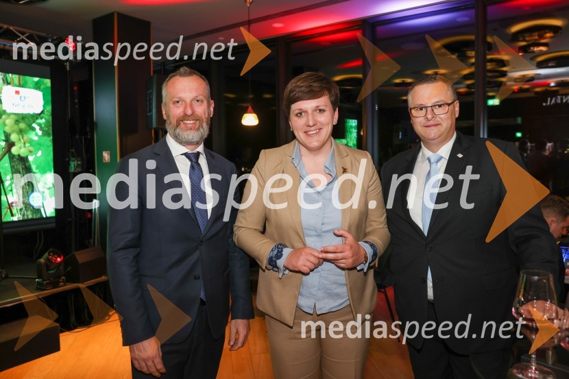  ... ;  Monika  Udovičić, Hrvaška turistična zveza;  Kristjan  Staničić, direktor Hrvaške turistične zveze20. obletnica predstavništva Hrvaške turistične skupnosti v Sloveniji