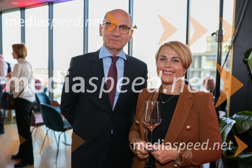  ... ;  Ilona Stermecki, v.d. direktorice podjetja STO20. obletnica predstavništva Hrvaške turistične skupnosti v Sloveniji