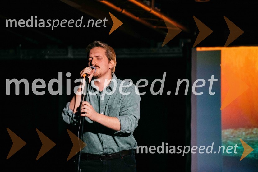  Tadej Kern, glasbenikZakaj ne pišem, predstavitev knjige Dijane Matković