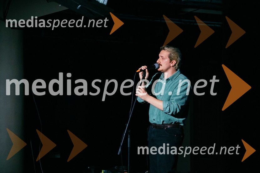  Tadej Kern, glasbenikZakaj ne pišem, predstavitev knjige Dijane Matković