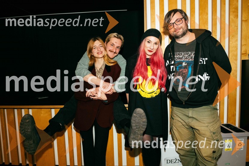  Vesna Messec, vizualna umetnica;  Tadej Kern, glasbenik;  Dijana Matković, pisateljica, prevajalka in urednica portala Disenz;  Aljoša Harlamov, urednik Cankarjeve založbeZakaj ne pišem, predstavitev knjige Dijane Matković