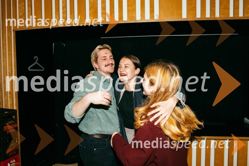  Tadej Kern, glasbenik;  ... ;  Vesna Messec, vizualna umetnicaZakaj ne pišem, predstavitev knjige Dijane Matković