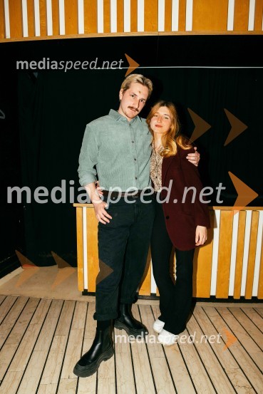  Tadej Kern, glasbenik;  Vesna Messec, vizualna umetnicaZakaj ne pišem, predstavitev knjige Dijane Matković