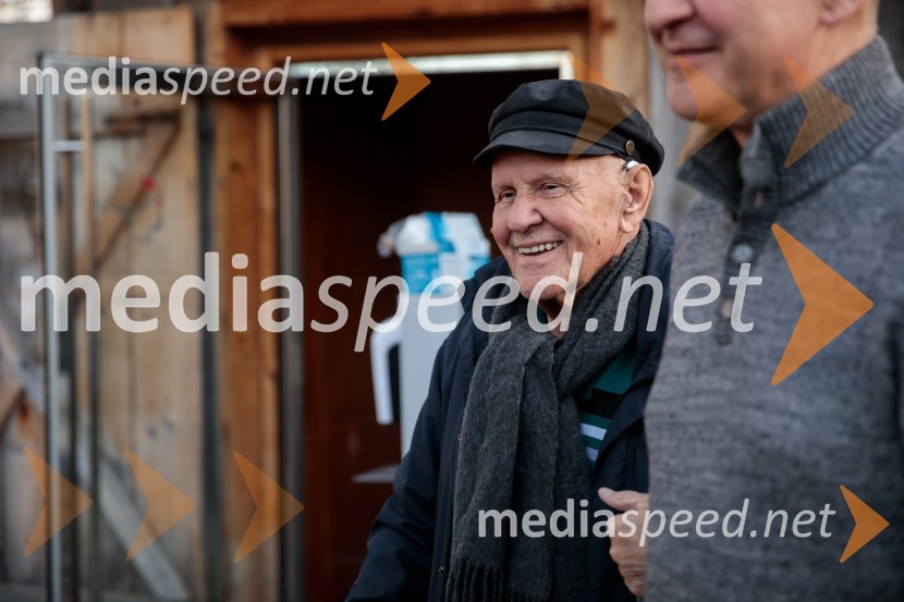 Lado Ambrožič v pogovoru z Vesno Milek, Škrabčeva domačija