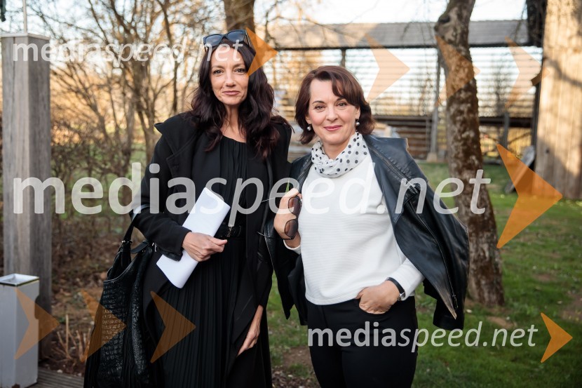  Vesna Milek, novinarka in publicistka;  ... Lado Ambrožič v pogovoru z Vesno Milek, Škrabčeva domačija