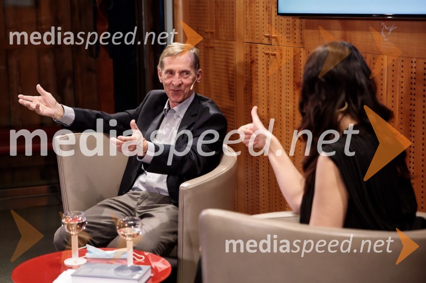  Lado Ambrožič, novinar;  Vesna Milek, novinarka in publicistkaLado Ambrožič v pogovoru z Vesno Milek, Škrabčeva domačija