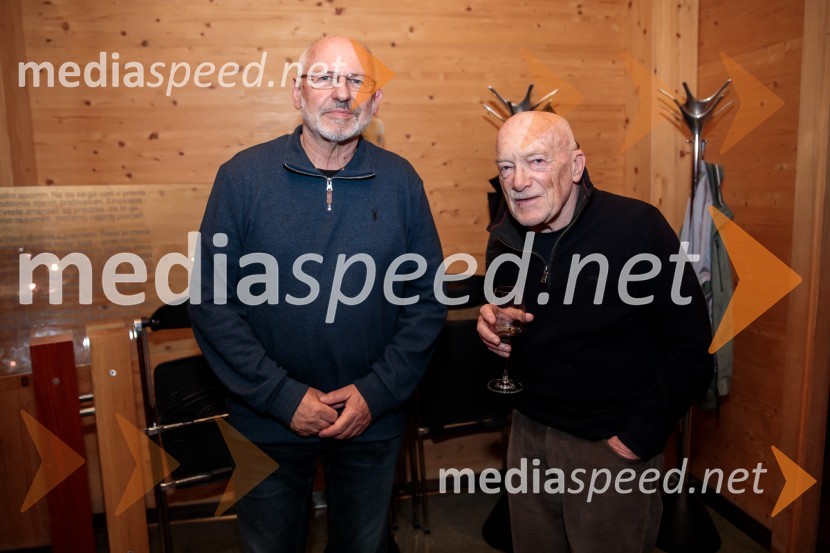  Samo Vadnov, založnik; prof. Saša Maechtig, oblikovalecLado Ambrožič v pogovoru z Vesno Milek, Škrabčeva domačija