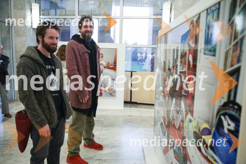  Enej Gala, slikar;  Tomi Novak, bobnar, vodja zasedbe Grunt52 hertzov, premiera drame v SNG Nova Gorica