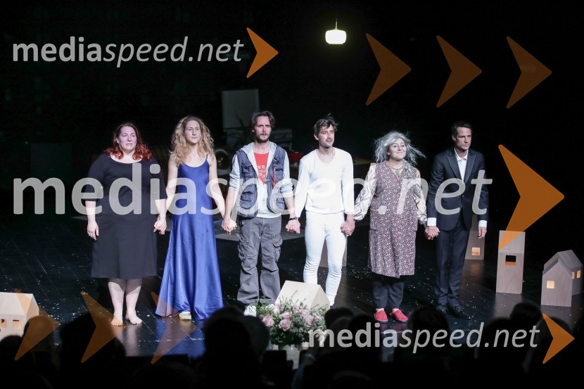  Ana Facchini, igralka;  Ivana Percan Kodarin, igralka;  Matija Rupel, igralec;  Žiga Udir, igralec;  Marjuta  Slamič, igralka;  Peter Harl, igralec52 hertzov, premiera drame v SNG Nova Gorica