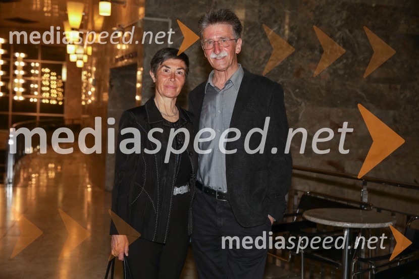  Jasna Čuk Rupnik, zdravnica;  Joško Čuk, nekdanji direktor SNG Nova Gorica52 hertzov, premiera drame v SNG Nova Gorica