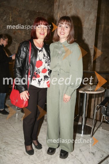  Andrejka Markočič Šušmelj, predsednica strokovnega sveta SNG Nova Gorica;  Mojca Madon, režiserka52 hertzov, premiera drame v SNG Nova Gorica