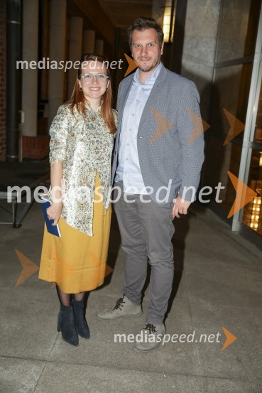  Tijana Grumić, dramatičarka;  Marko Bratuš, umetniški vodja SNG Nova Gorica52 hertzov, premiera drame v SNG Nova Gorica