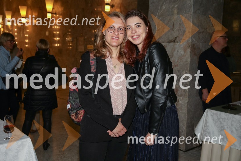  Tereza  Gregorič, dramaturginja;  Anuša  Kodelja, igralka52 hertzov, premiera drame v SNG Nova Gorica