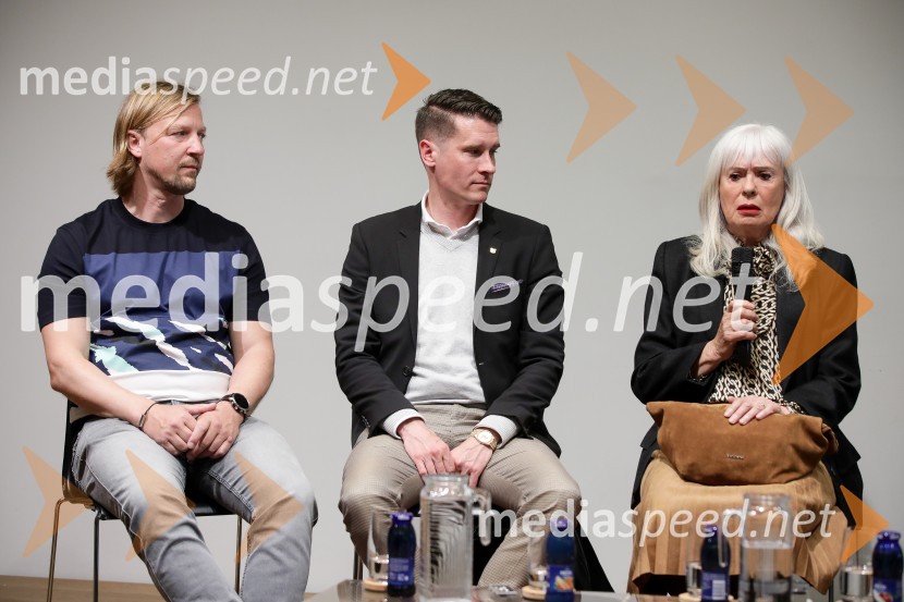  Primož Černilec, predsednik Planinskega društva Kranj ;  Janez Černe, podžupan Mestne občine Kranj;  Mojca Zaplotnik JamnikAlpinistični dnevnik Nejca Zaplotnika, predstavitev knjige