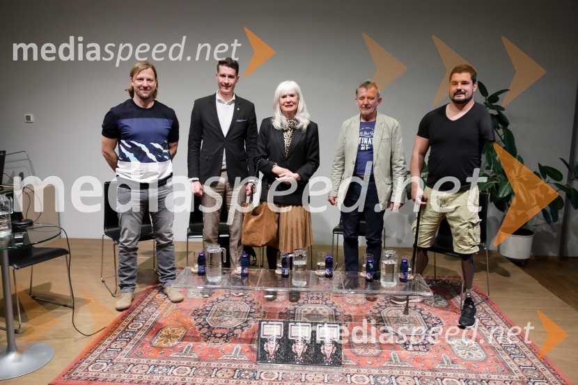  Primož Černilec, predsednik Planinskega društva Kranj ;  Janez Černe, podžupan Mestne občine Kranj;  Mojca Zaplotnik Jamnik;  Tone Perčič, plezalni sopotnik Nejca Zaplotnika;  Darko Đurić, upokojeni slovenski paraolimpijec, plavalecAlpinistični dnevnik Nejca Zaplotnika, predstavitev knjige