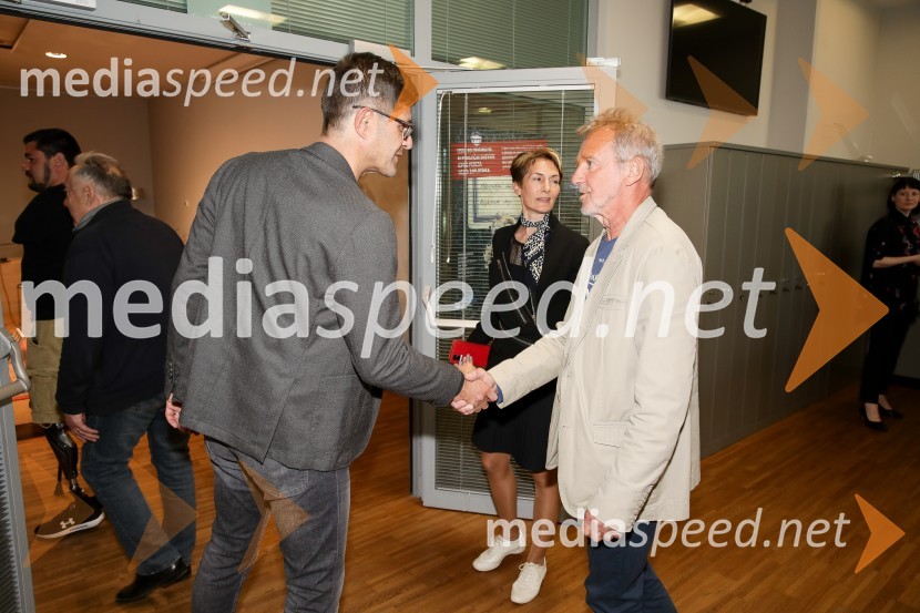  Matjaž Rakovec, župan Mestne občine Kranj;  Tone Perčič, plezalni sopotnik Nejca ZaplotnikaAlpinistični dnevnik Nejca Zaplotnika, predstavitev knjige