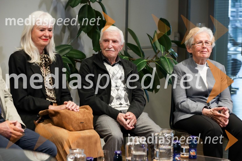  Mojca Zaplotnik Jamnik;  Tomaž Jamnik – Mišo, alpinist;  ... Alpinistični dnevnik Nejca Zaplotnika, predstavitev knjige