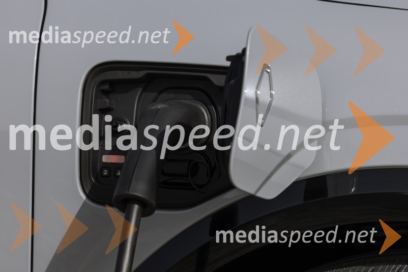 Renault Megane E-Tech electric, slovenska predstavitev