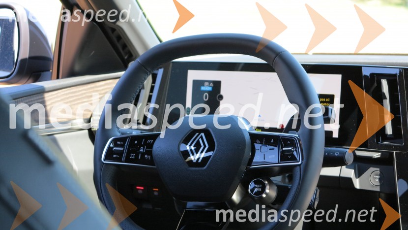 Renault Megane E-Tech electric, slovenska predstavitev