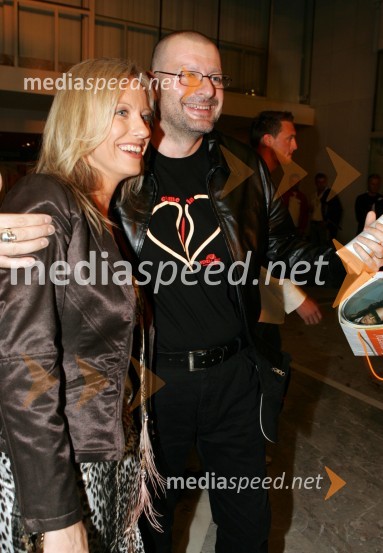 Petra Kerčmar, voditeljica 24 ur na Pop Tv in fotograf Max ModicMiss Slovenije 2005, finale