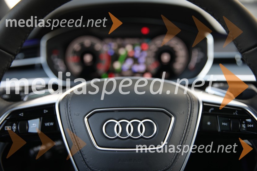 Audi A8, slovenska predstavitev