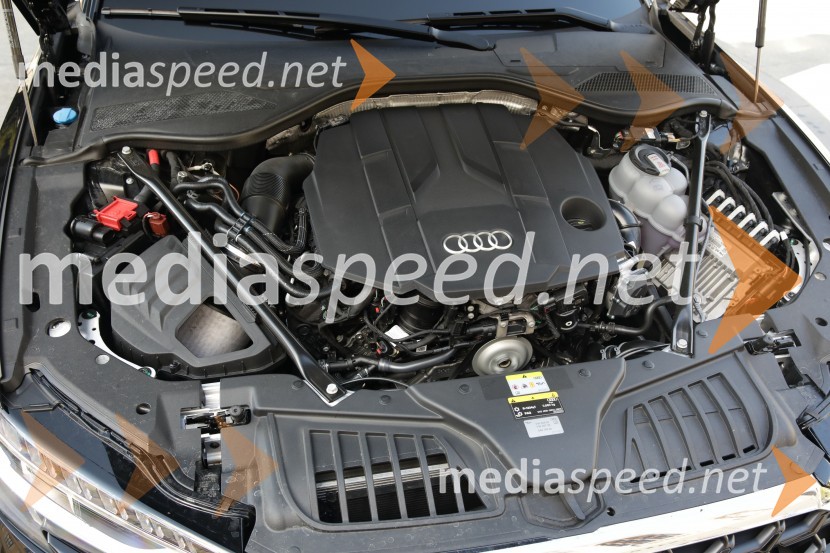 Audi A8, slovenska predstavitev