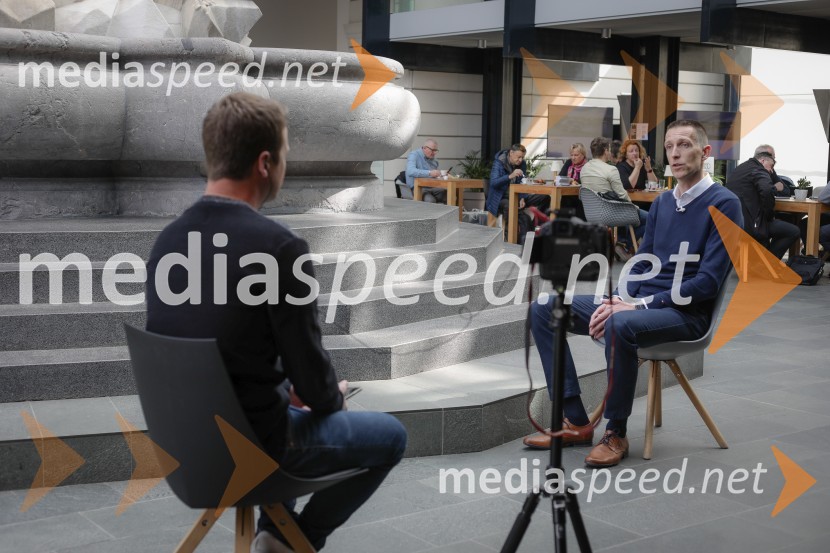 Audi A8, slovenska predstavitev