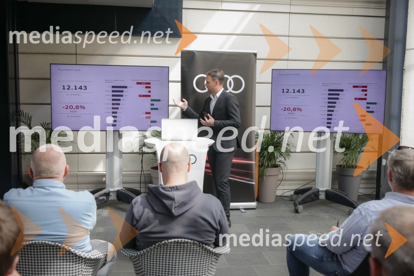 Audi A8, slovenska predstavitev